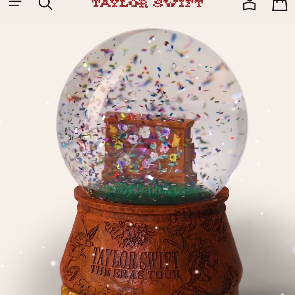 TAYLOR SWIFT | THE ERAS TOUR ACOUSTIC PIANO SNOW GLOBE
